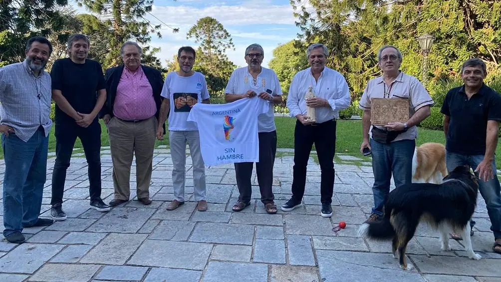 Alberto Fernández recibió al Grupo de Curas en Opción por los Pobres, quienes pusieron a disposición sus parroquias