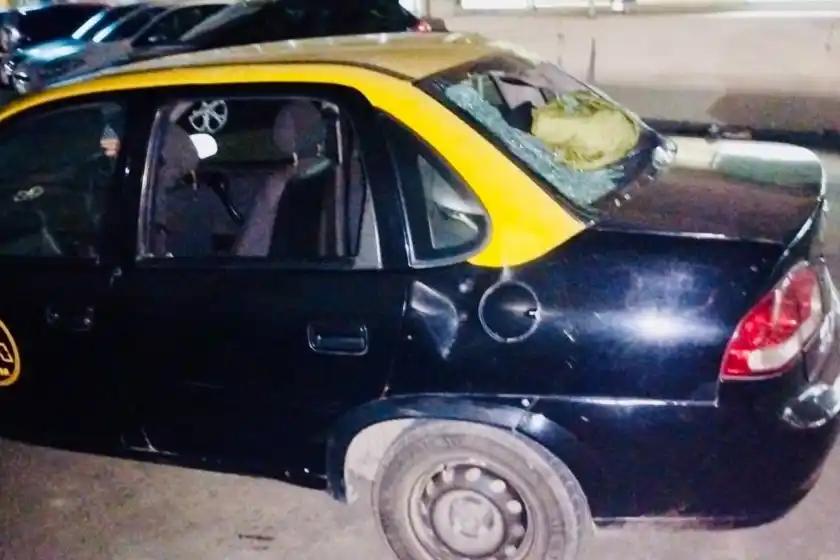 Balacera contra un taxi: confirmaron que el coche agredido estaba inhabilitado