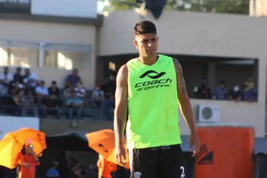 Unión de Sunchales insorpora a Alexis Niz