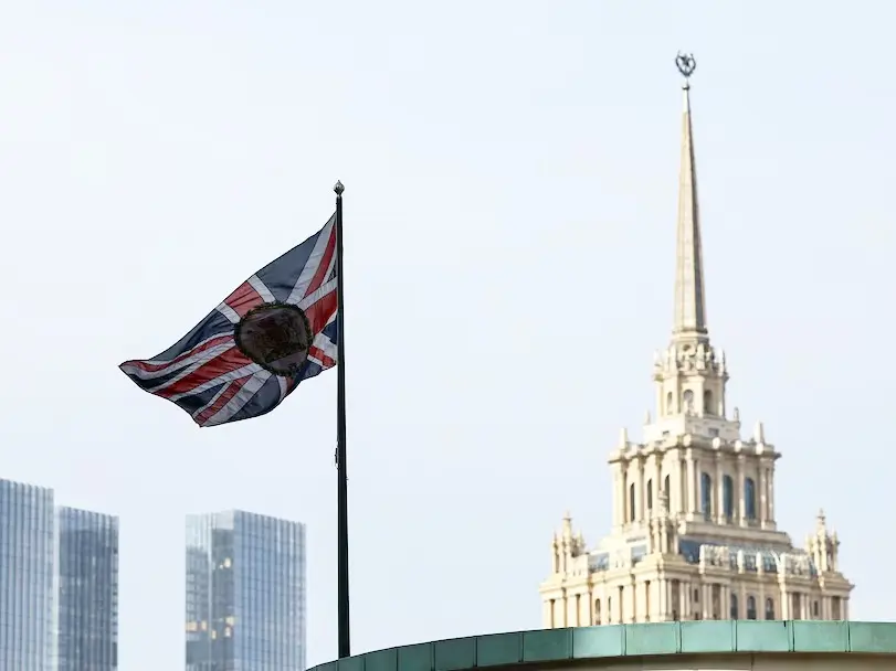 Rusia expulsó a un trabajador de la Embajada de Reino Unido por supuestos lazos con la Inteligencia británica