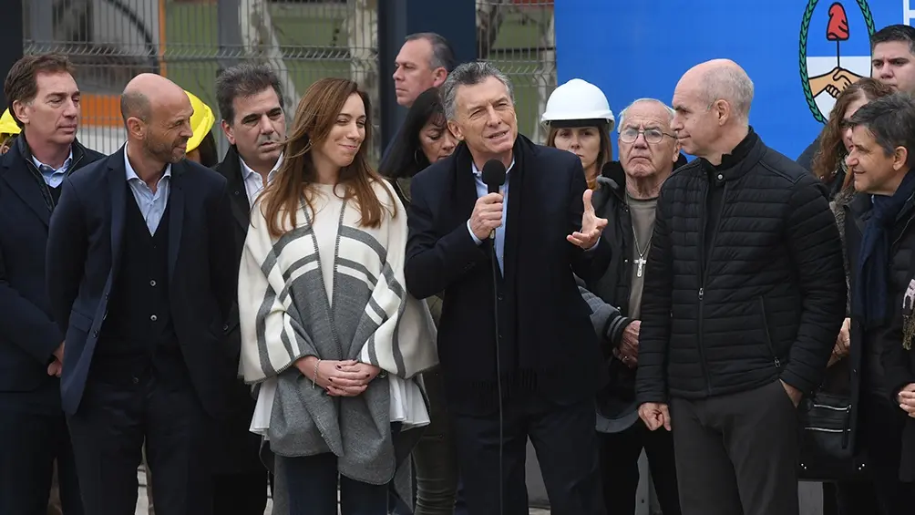 Macri encabeza la inauguración de una estación del Belgrano Sur