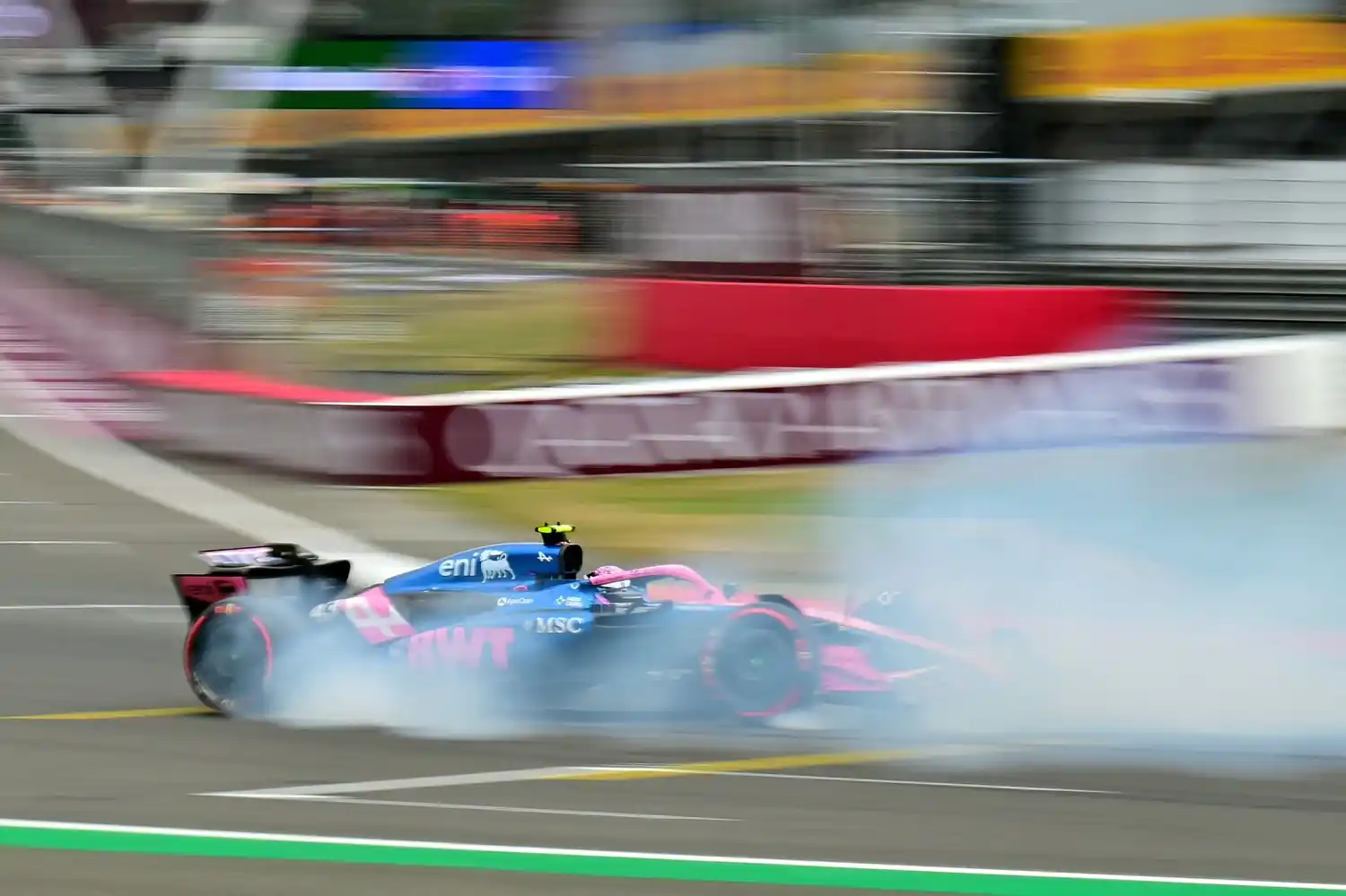 Franco Colapinto en pleno trompo.