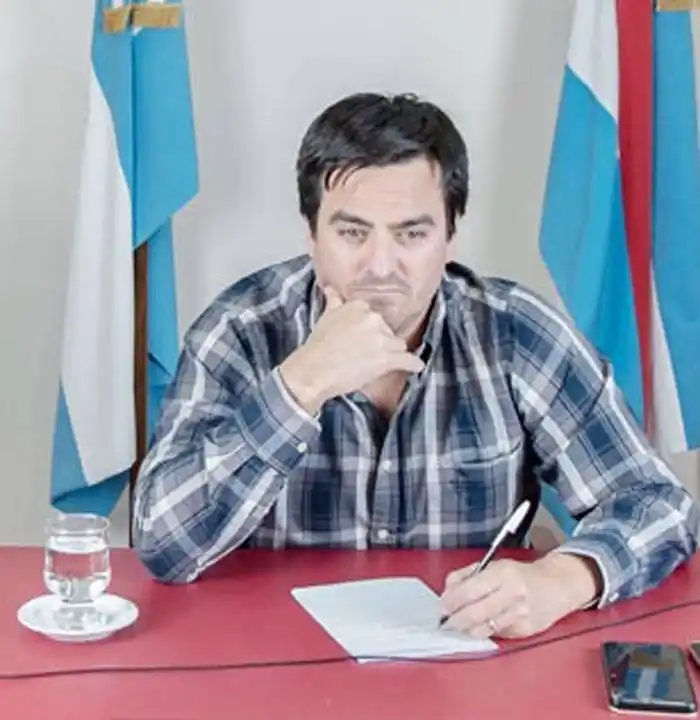 Javier Surt: �SJuntos todos vamos a salir adelante, no hay otra⬝