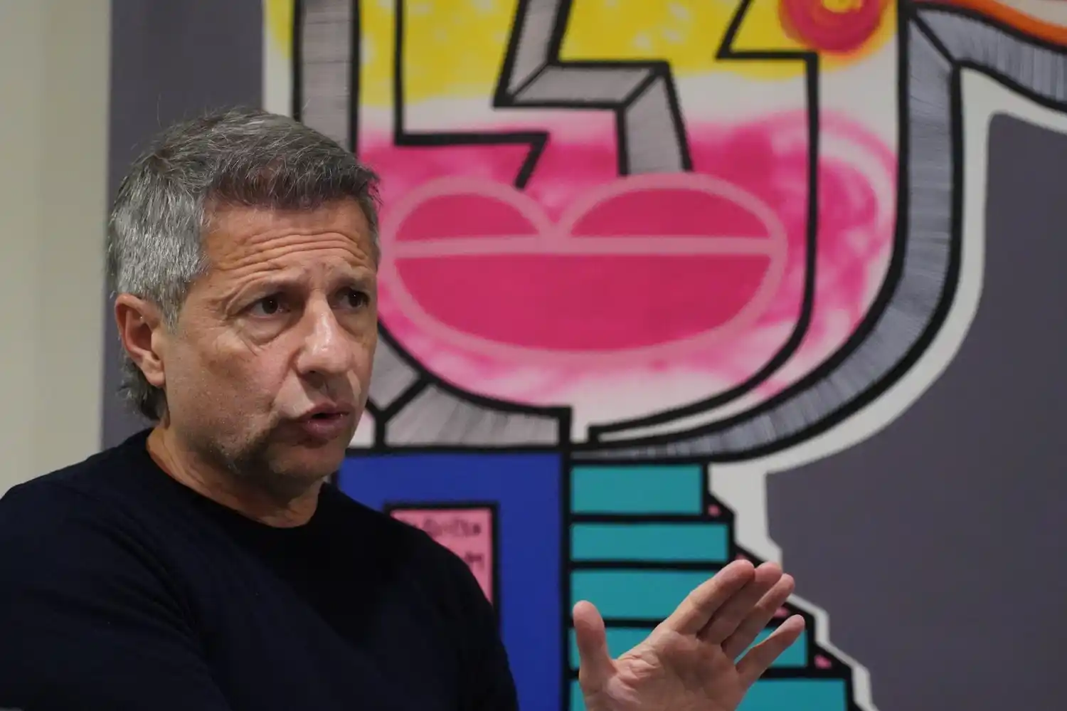 Bernarte señaló que las prioridades siguen siendo la asistencia social y los servicios esenciales.