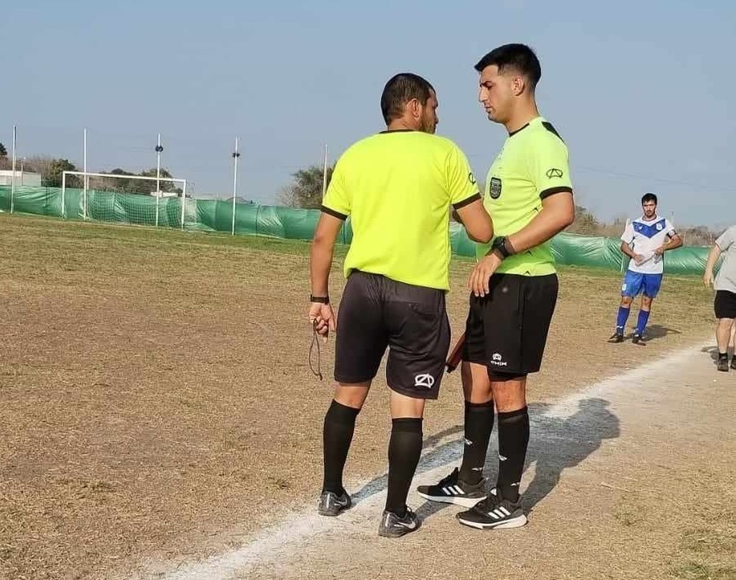 Violencia en el fútbol de Gualeguaychú: golpearon a un árbitro y suspendieron el partido