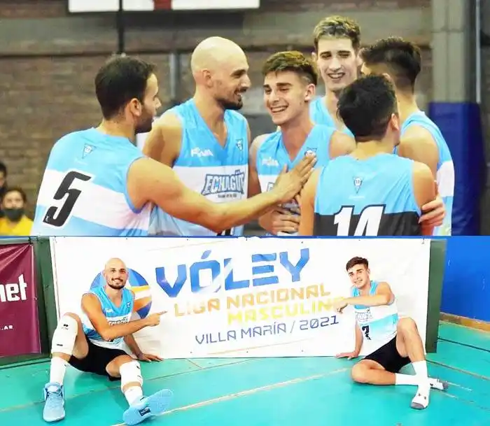 Jóvenes destacados en vóley