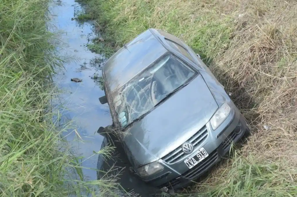 El automóvil Volkswagen Gol