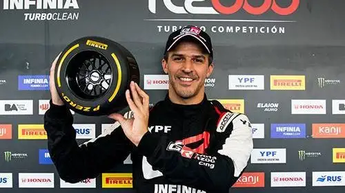 Rossi quedó adelante en Uruguay. (Foto web TC 2000).