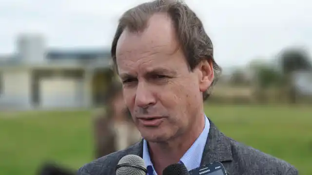 Bordet habla con otros gobernadores por el bono