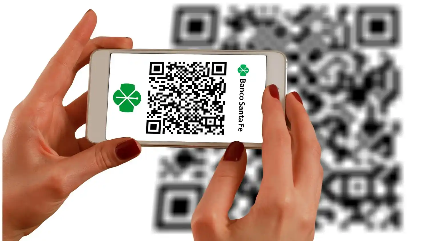 Banco Santa Fe: más comercios se adhieren a pagar con “Código QR”