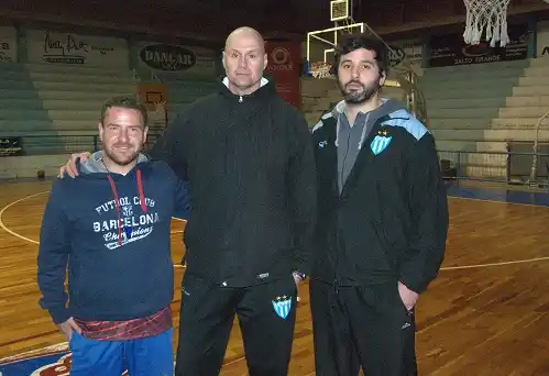 Risso analizó el triunfo de Juventud y adelantó que dirigirá Racing 