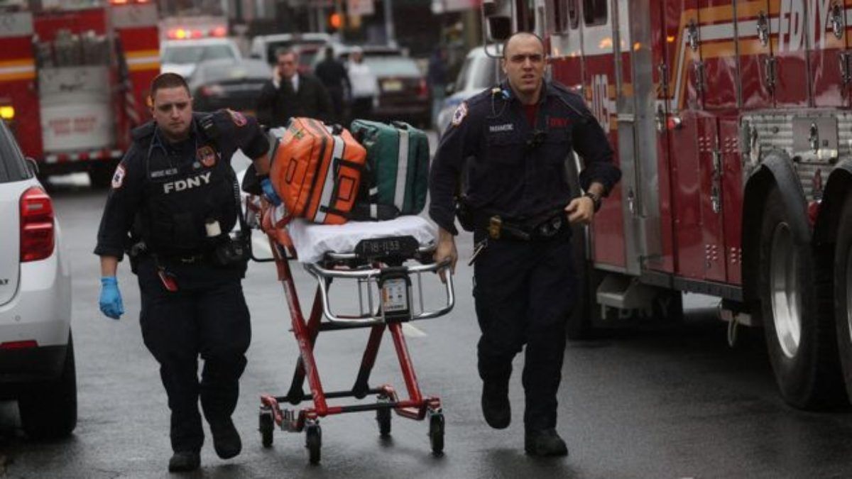 UN NUEVO TIROTEO EN EE.UU. deja un joven muerto y 8 heridos en Nueva York