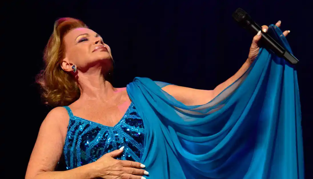 Paloma San Basilio lo dijo con música