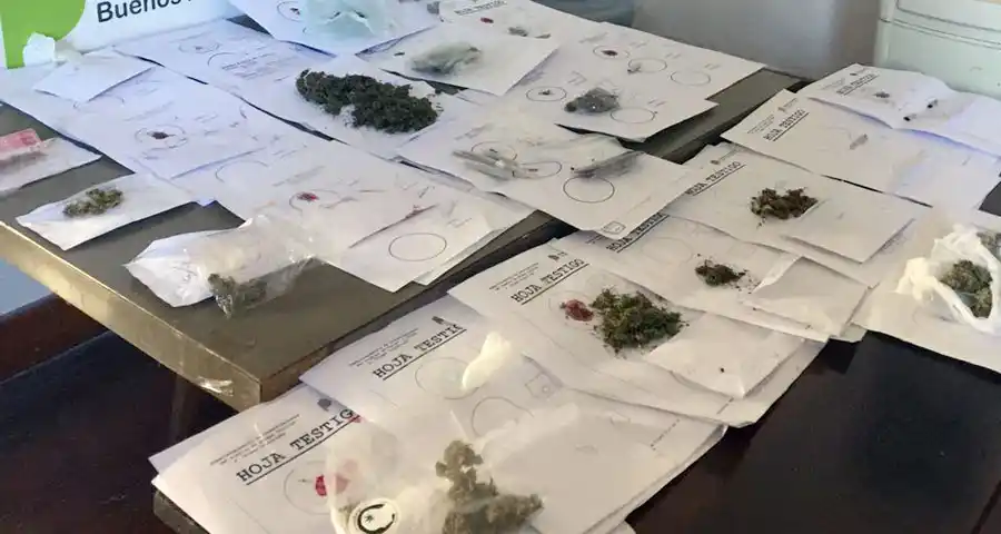 Secuestraron cocaína y éxtasis en los accesos a la ciudad