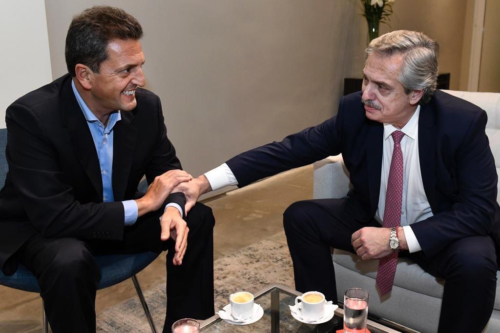 Se selló el acuerdo entre Massa y Alberto Fernández: El frente se llamará "Todos"