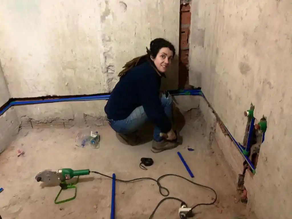 Andrea Carrón, la fuerza y el desafío de dominar un trabajo históricamente masculino  