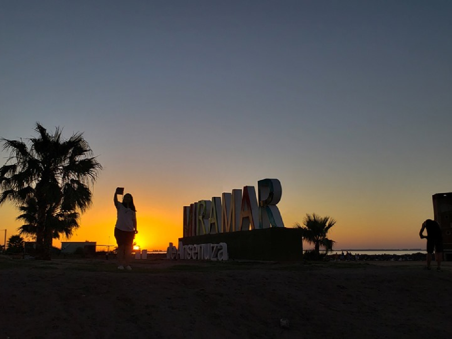 Solidaridad y vecindad, los sentimientos que mantuvieron vivo a Miramar