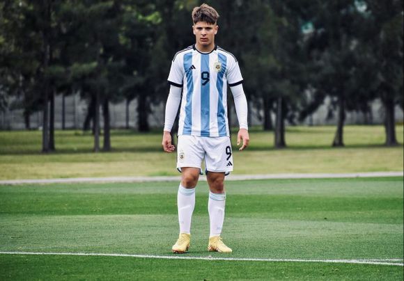 Thomas de Martis fue convocado para la Sub-17 en la previa del Sudamericano