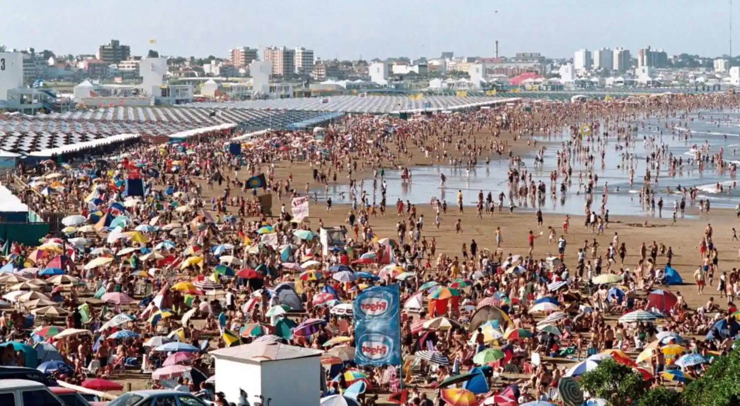 La provincia de Buenos Aires analiza implementar un "toque de queda sanitario"