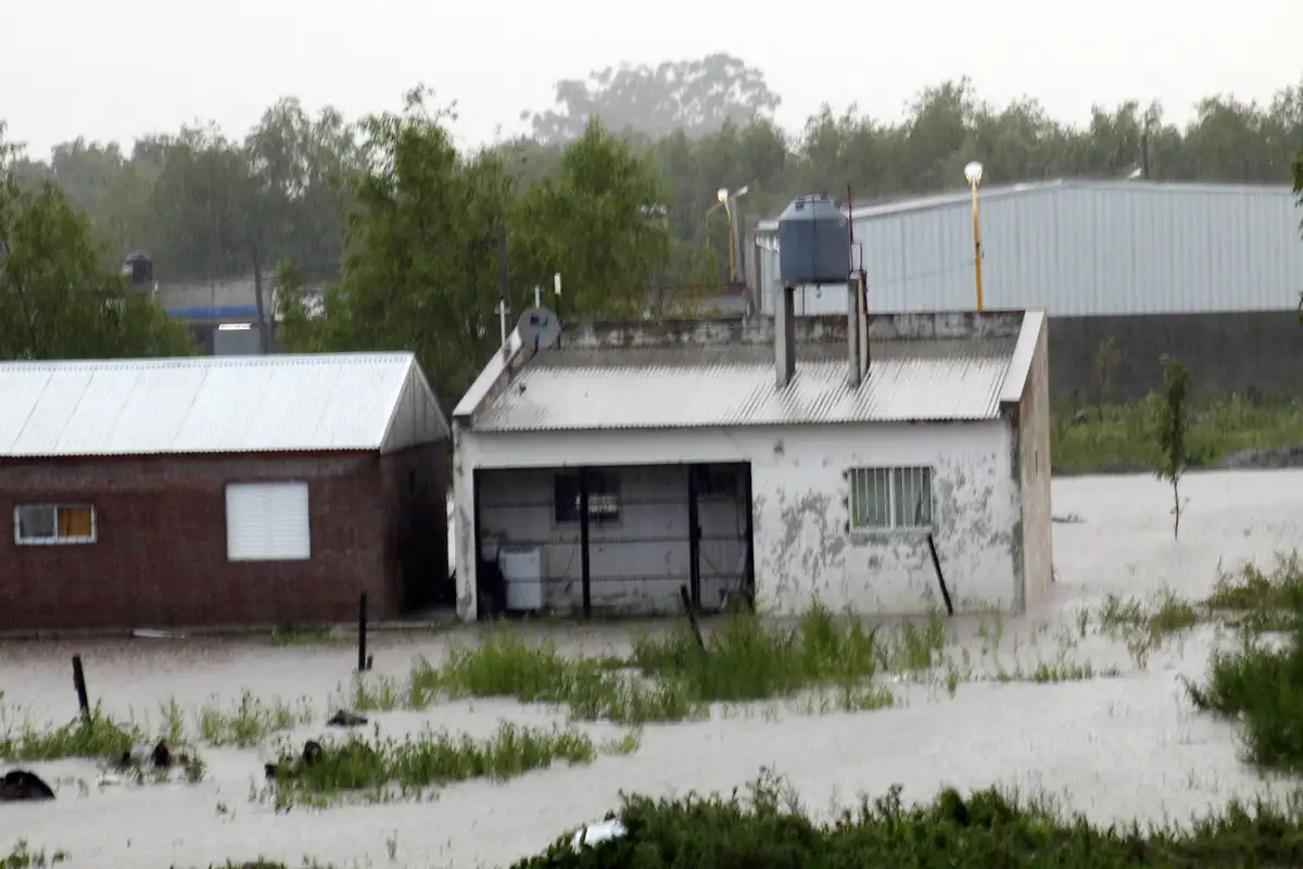 Tras el temporal, personal de Hidráulica de Entre Ríos recorrió Gualeguaychú