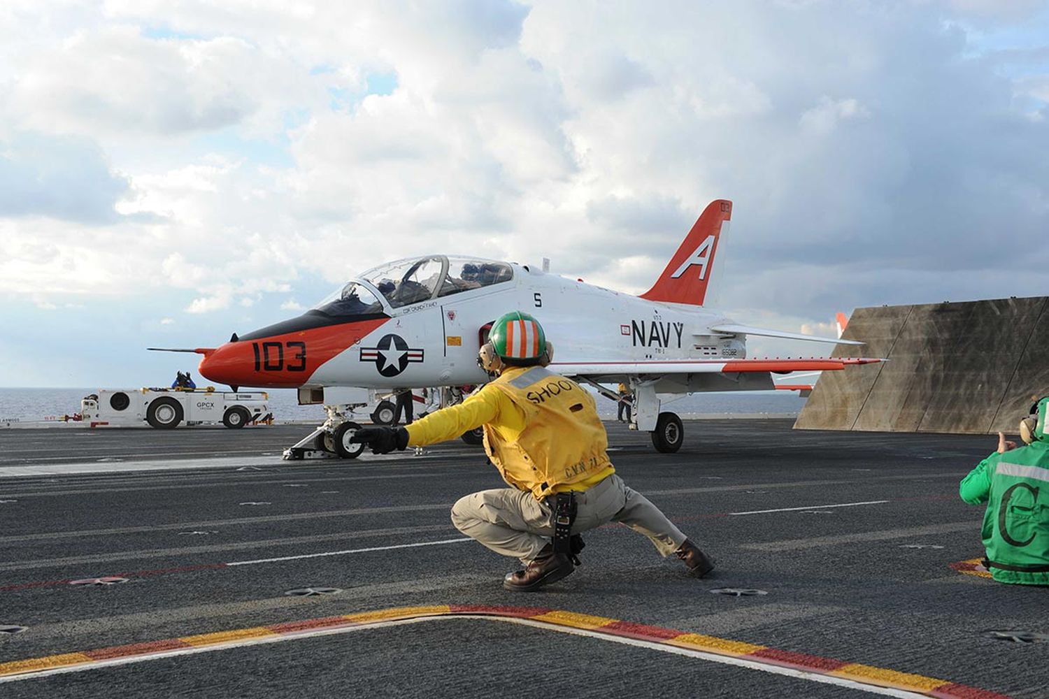 La USN busca reemplazo para el Boeing T-45 Goshawk