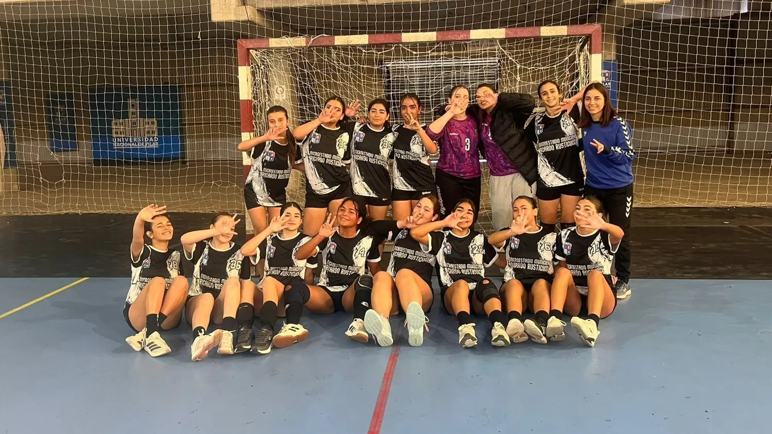 Las Cadetas golearon a Morón