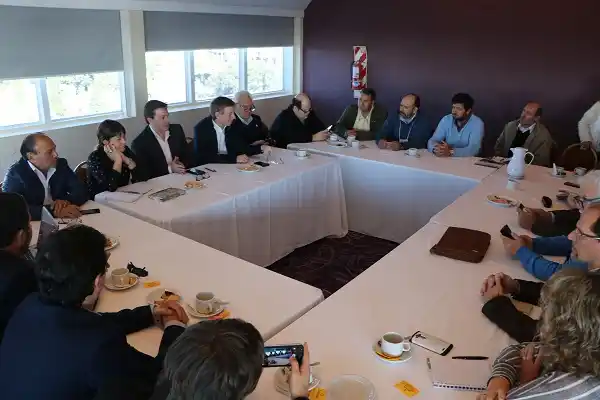 Bahillo y Gaillard analizaron propuestas junto a la Cámara Entrerriana de Turismo 