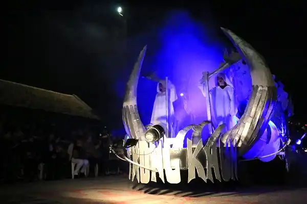 El Corsódromo se vistió de fiesta para una nueva edición del Desfile de Carrozas