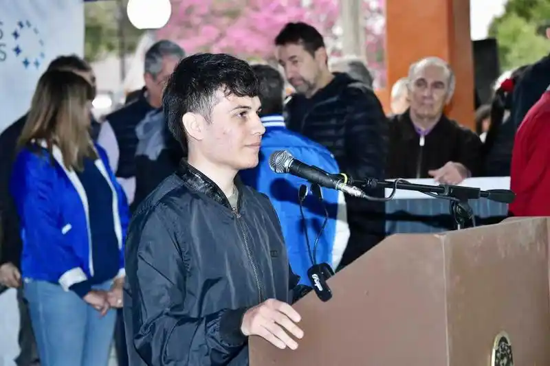 “El Gobierno provincial se ocupa de sus jóvenes 
creando políticas que no excluyen a nadie”