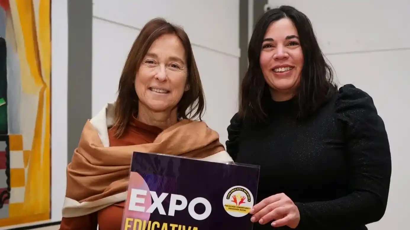 Organización. Verónica Esteve y Noelia Otero