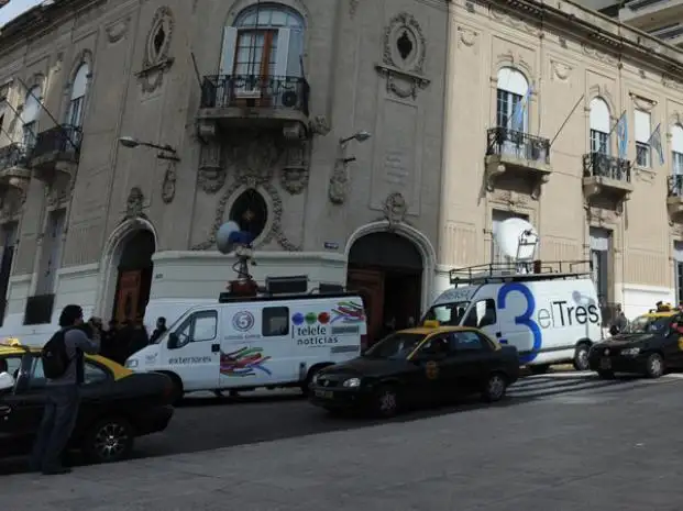 El Concejo no trató el aumento de tarifa y los taxistas lanzaron medidas de fuerza