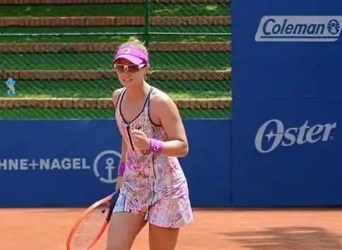 Podoroska avanzó a los cuartos de final