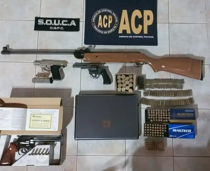 Secuestran un arsenal en Arroyo Seco