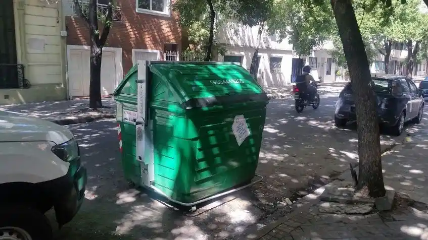 Hallaron un feto en un contenedor de basura