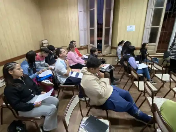 Formación laboral en Chascomús: comenzó el curso de operario de playa de estaciones de servicio