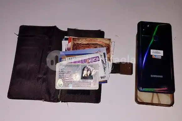 Dos menores se metieron a una casa y robaron una billetera y un celular: terminaron detenidos