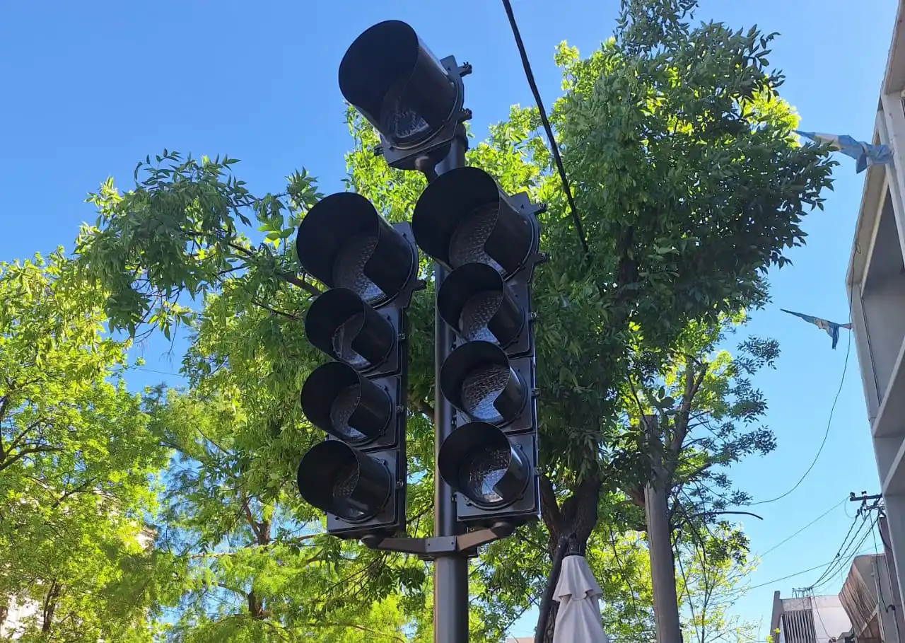semáforos apertura de Libertador