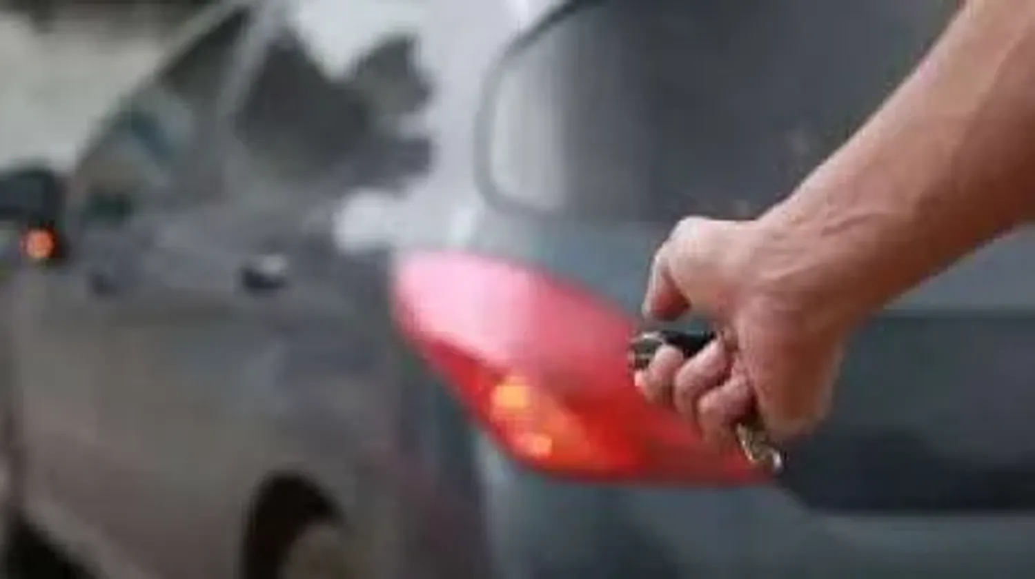 Así roban autos con inhibidores de señal