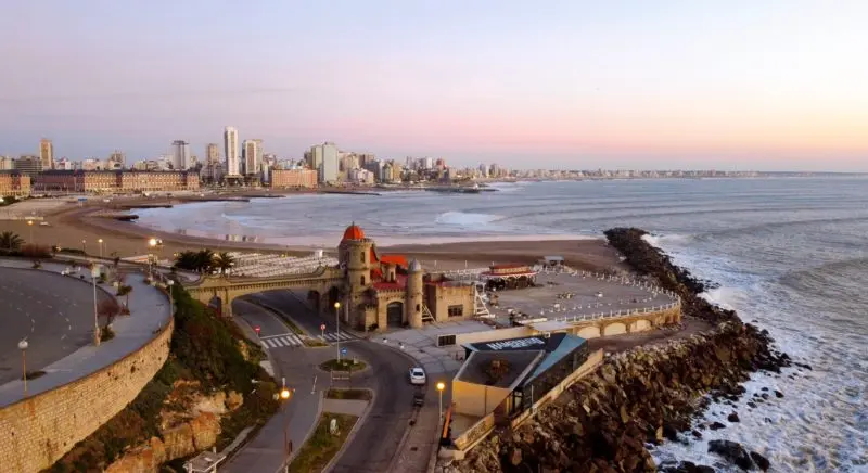 Mar del Plata: salió del boliche y murió atropellado por un micro