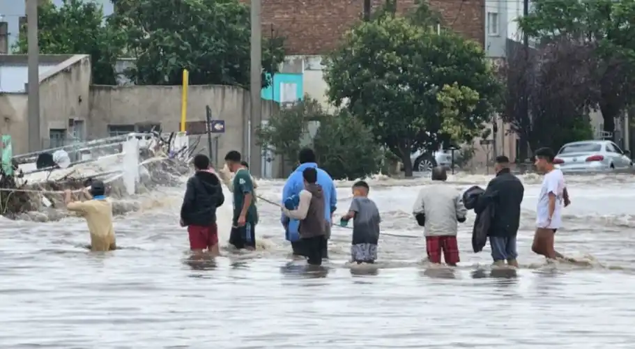 Tragedia sin precedentes: los fallecidos en Bahía Blanca llegaban a diez