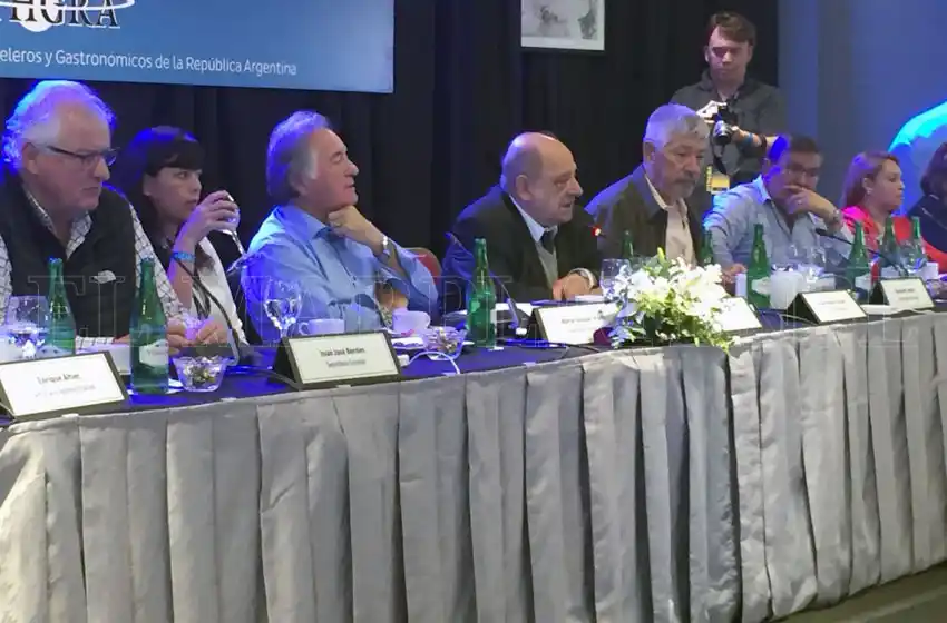 Barrionuevo aseguró que Macri lo "tomó por pelotudo"