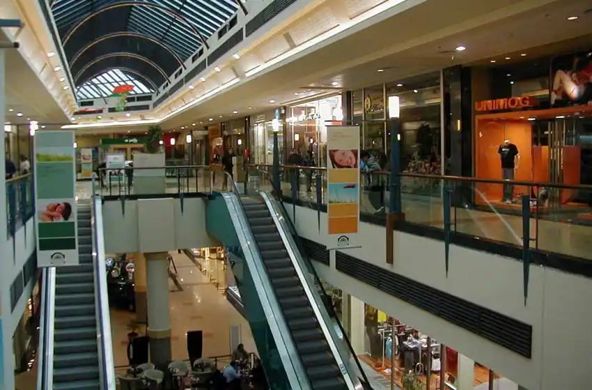 Cayeron por segunda vez consecutiva las ventas en supermercados y shoppings