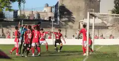 Central le quitó el invicto a la Academia 
en un partidazo: fue 3-2 con polémica
 y emociones