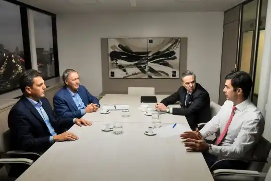 Urtubey, Pichetto, Massa y Schiaretti lanzaron espacio peronista no K para 2019