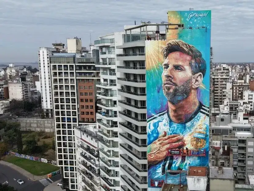 El mural ubicado en Rosario, es uno de los más imponentes del país