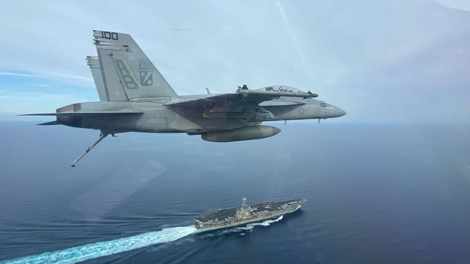 Hutíes reclaman el derribo del F/A-18 Super Hornet declarado por la US Navy como pérdida por “fuego amigo”