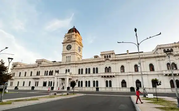 El gobierno provincial convocó a los gremios al diálogo institucional