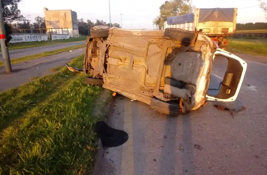 Un hombre resultó herido tras volcar en la Ruta 88