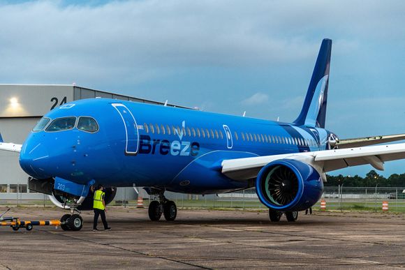 Breeze Airways quiere pegar el salto hasta Hawaii
