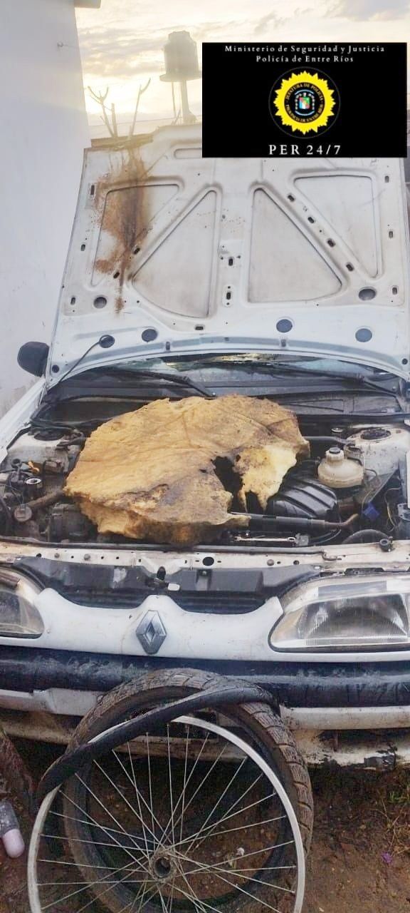 Detenido cuando intentaba prender fuego el automóvil de su pareja